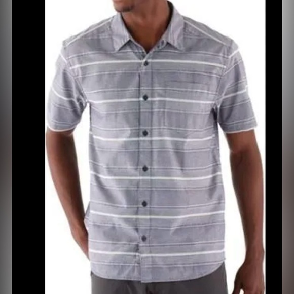 Patagonia Men’s Fezzman Shortsleeve Shirt Size M - Picture 2 of 10